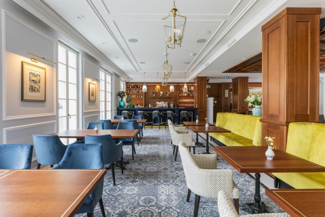 Palace Art Hotel Pezinok Buitenkant foto